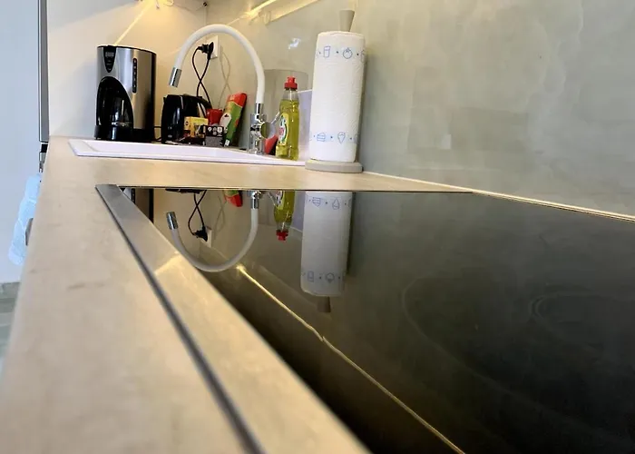 Liora * Néa Fókaia